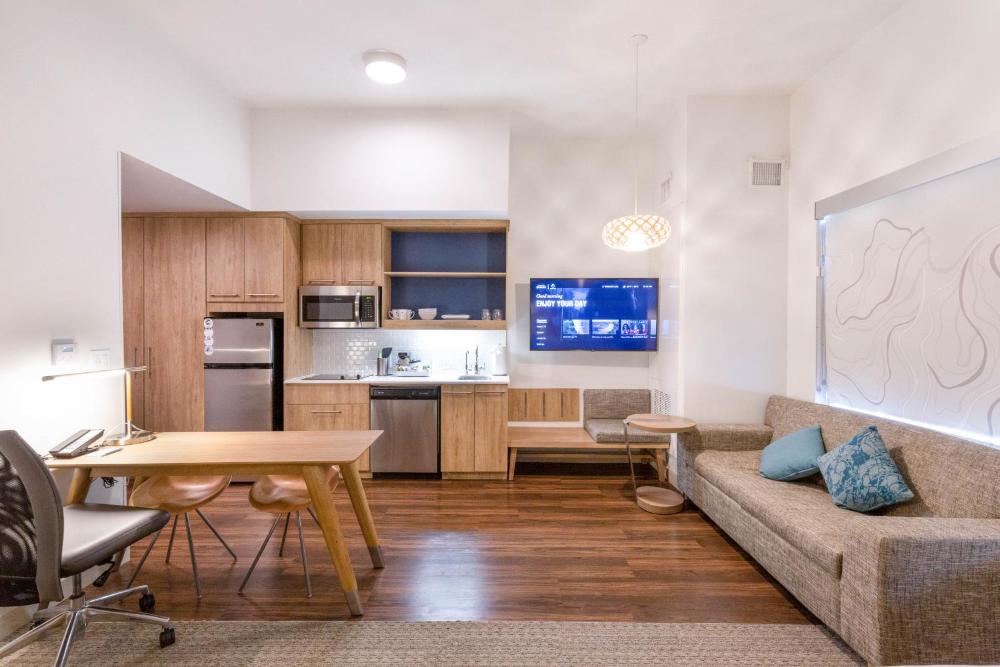 King Studio with Sofa Bed interior