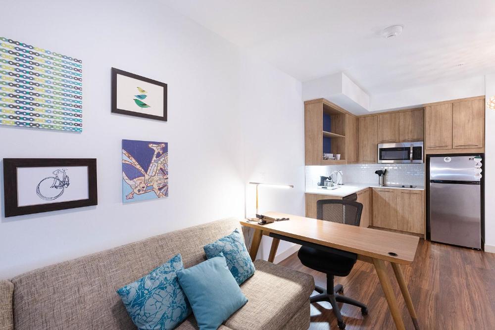 1 Bedroom Suite, 1 King, Sofa bed interior